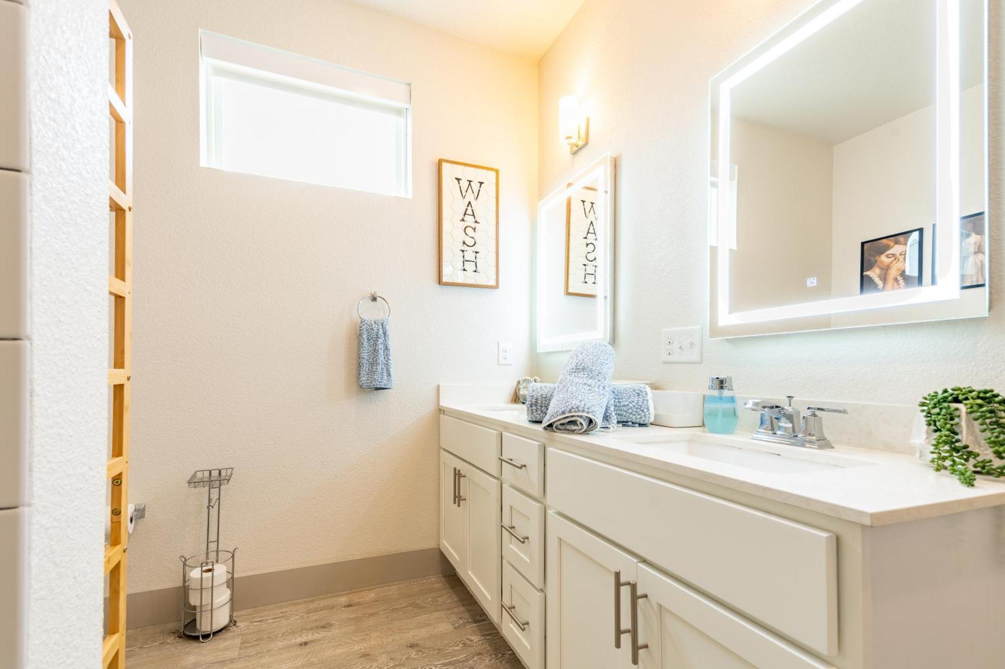 Riverwalk Penthouse Oasis W/Free Parking Gym Pool San Antonio Exterior foto