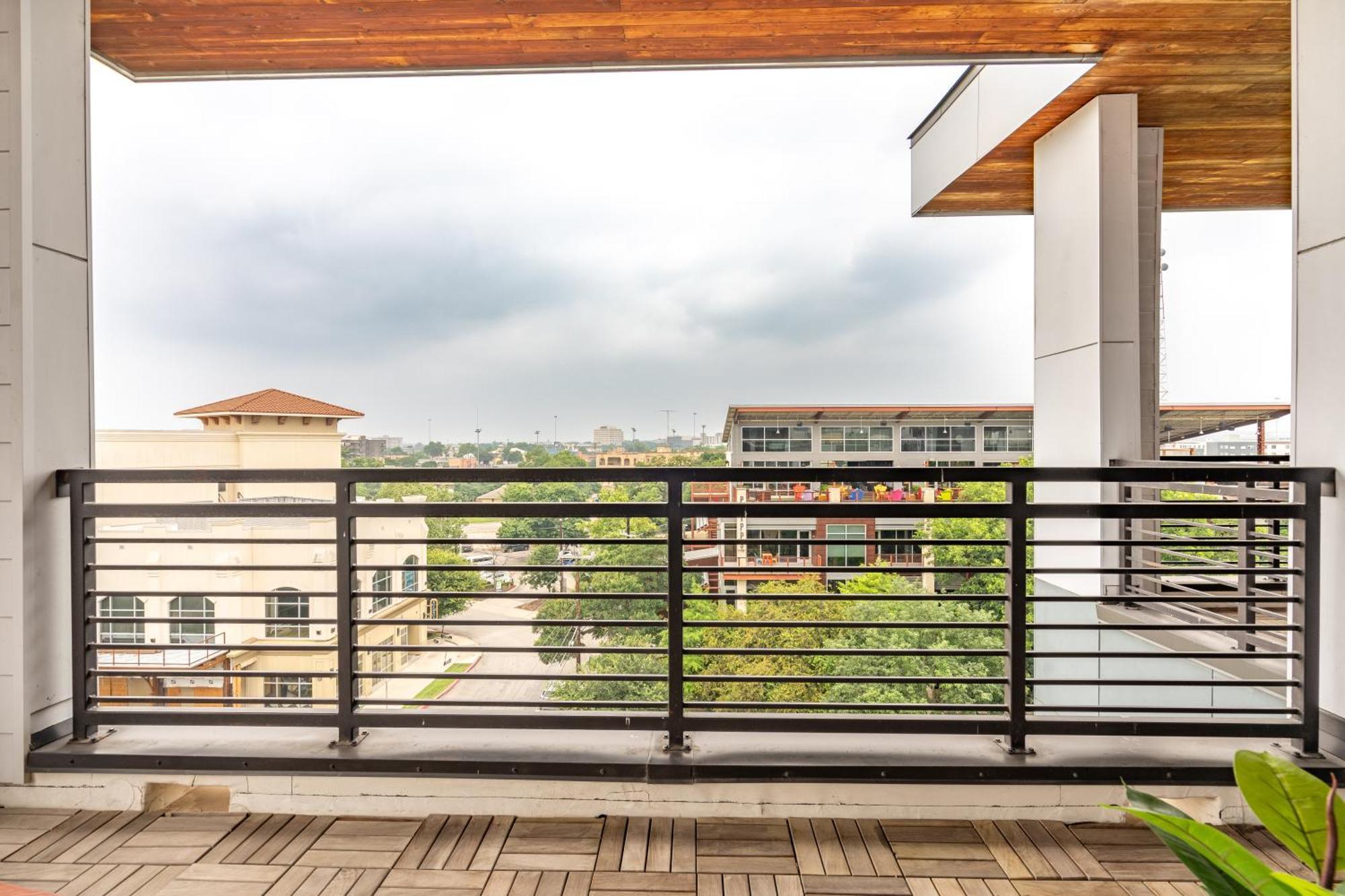 Riverwalk Penthouse Oasis W/Free Parking Gym Pool San Antonio Exterior foto